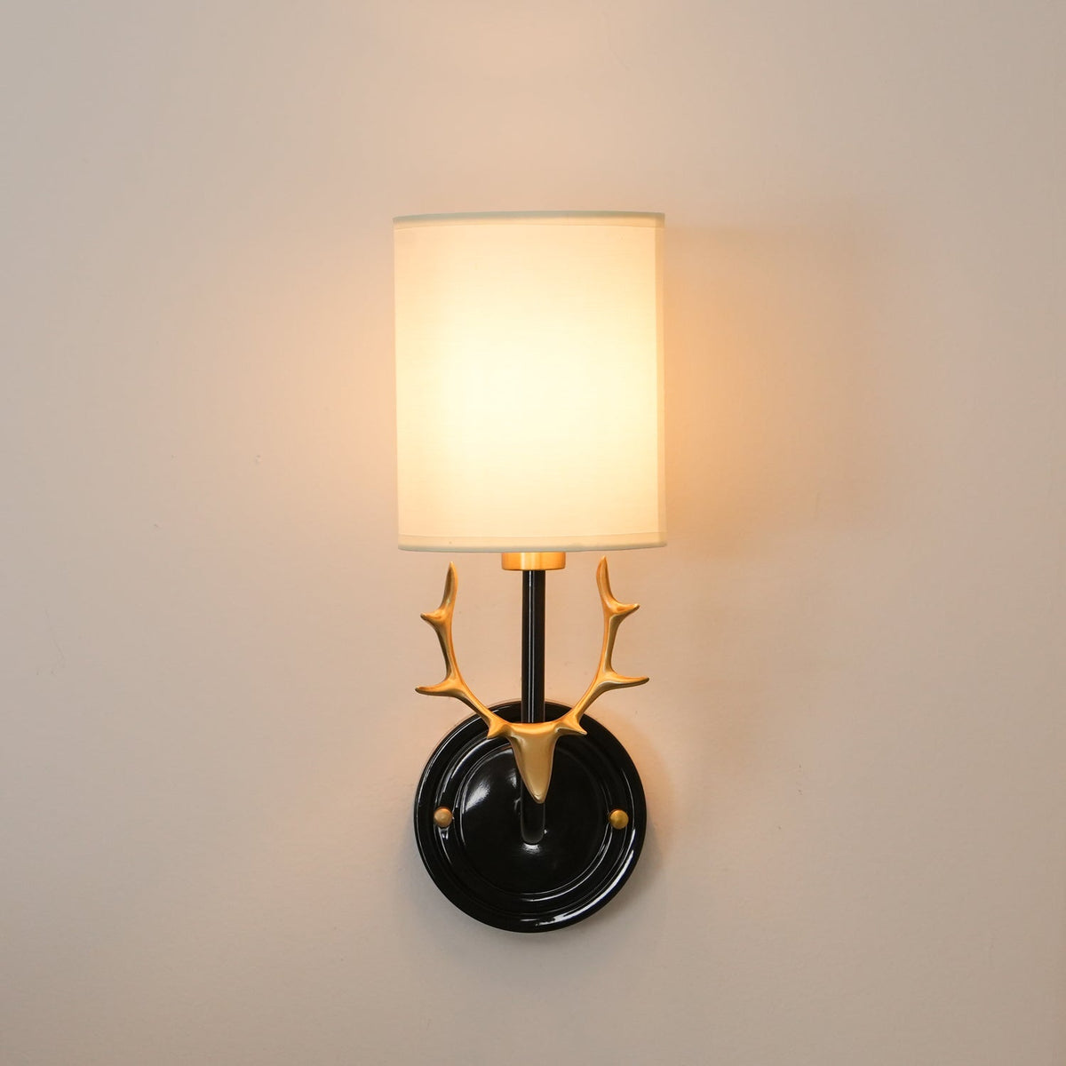 Vemia Deer Wall Light