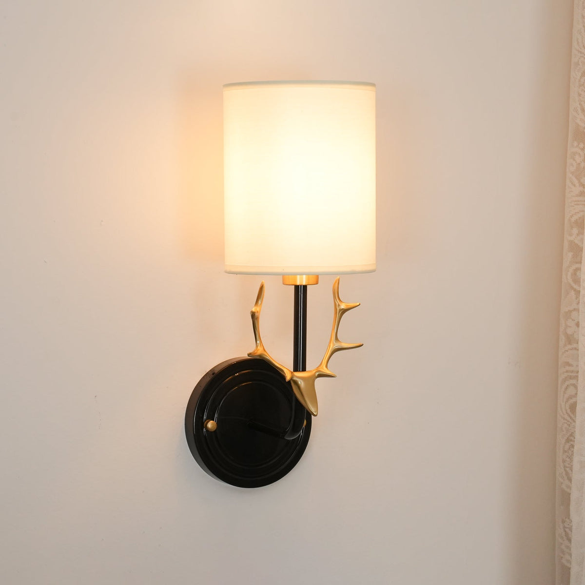 Vemia Deer Wall Light