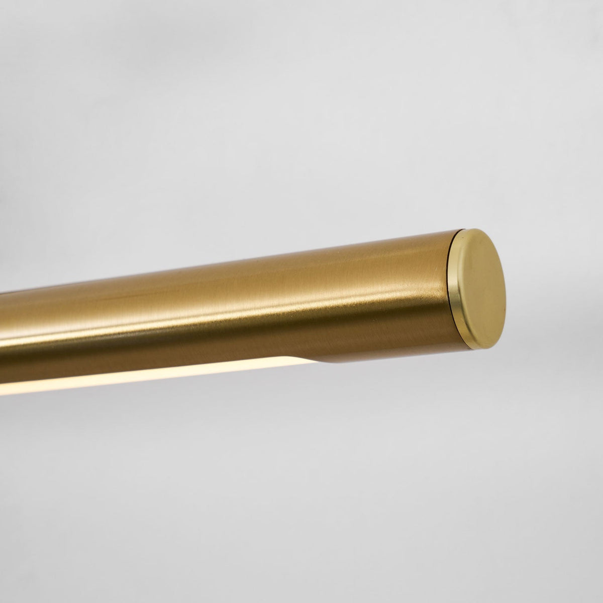 Taralor Linear Wall Light