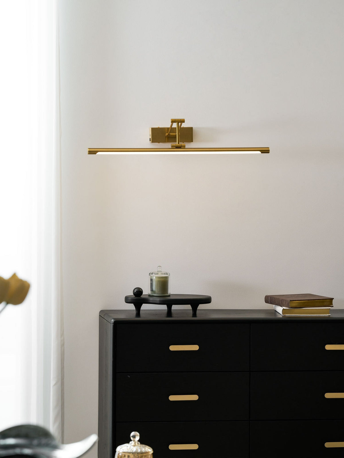 Taralor Linear Wall Light