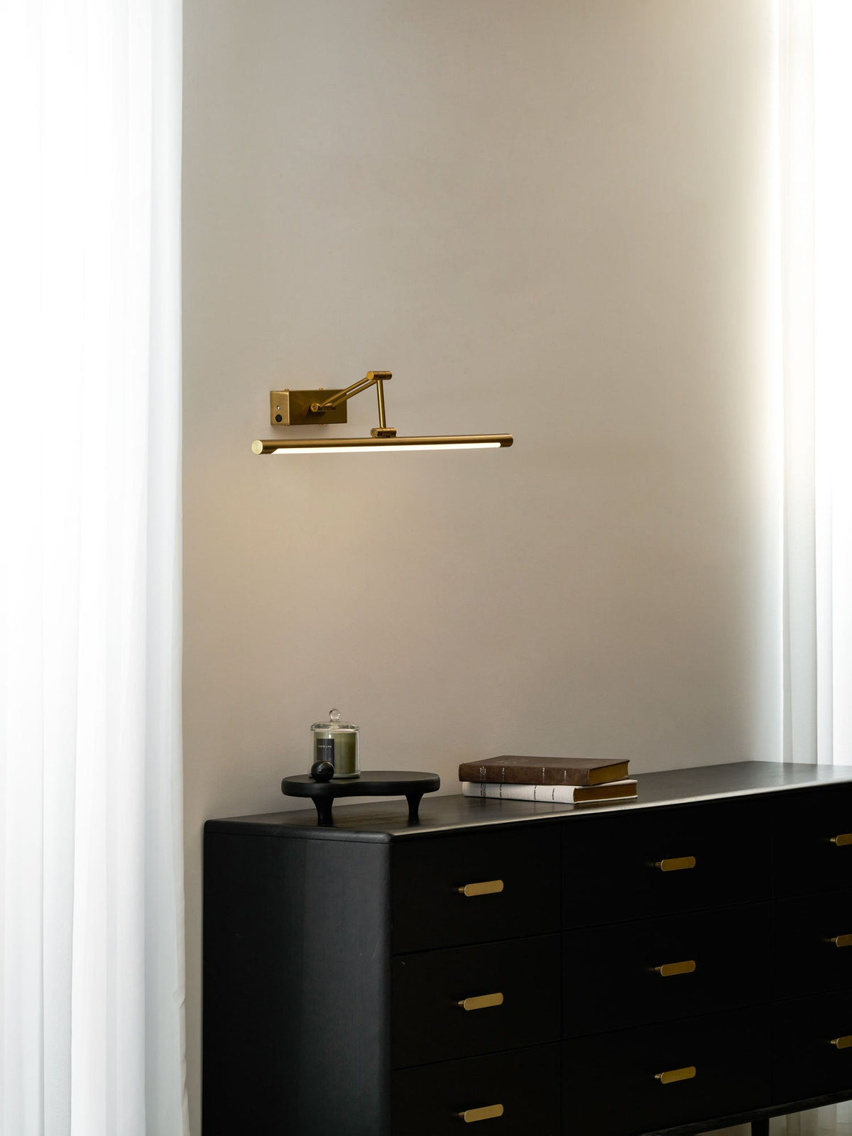Taralor Linear Wall Light