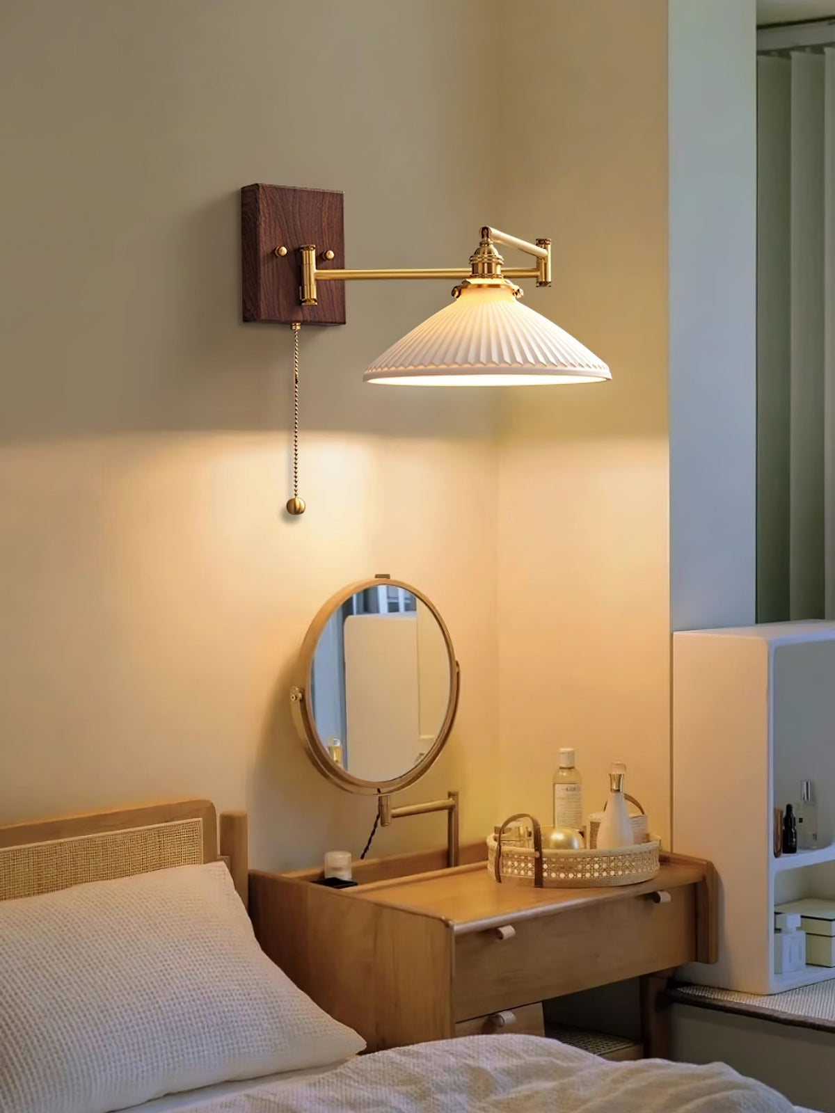 Kemilaro Geometric Wall Light