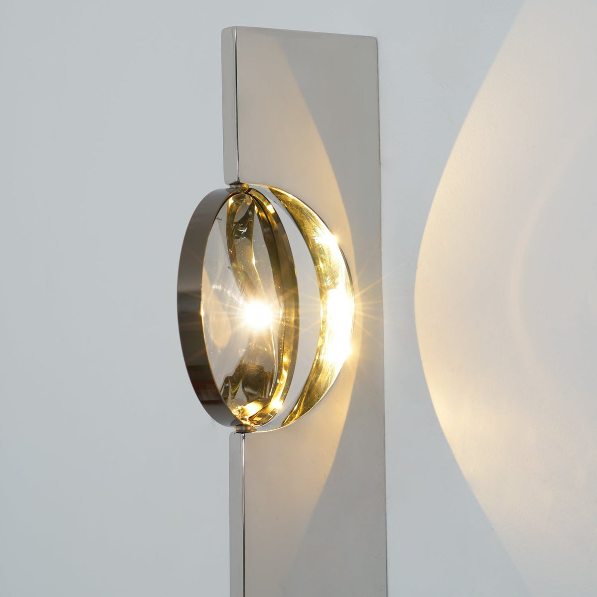 Daluro Sculptural Wall Light