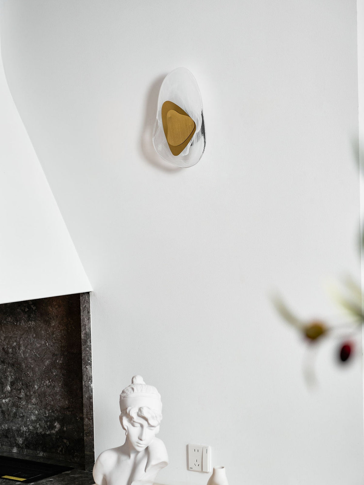 Barrulo Modern Wall Light