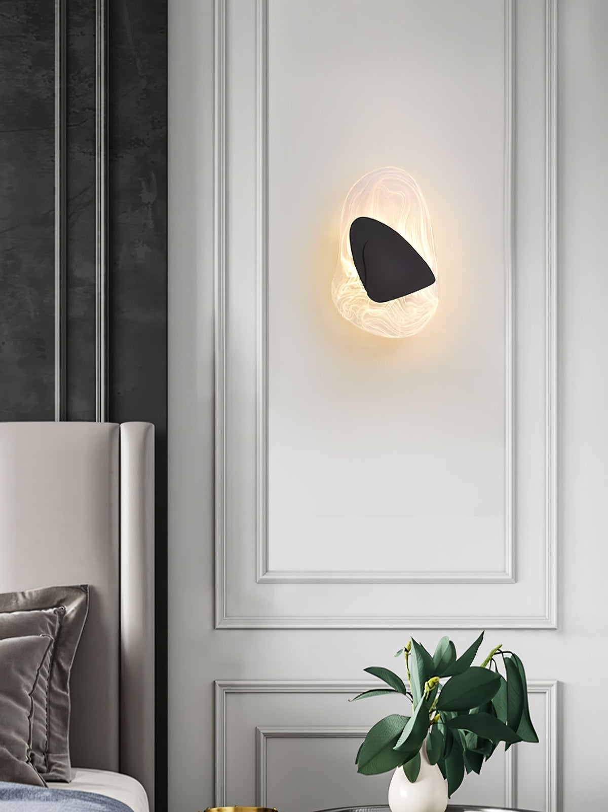 Barrulo Modern Wall Light