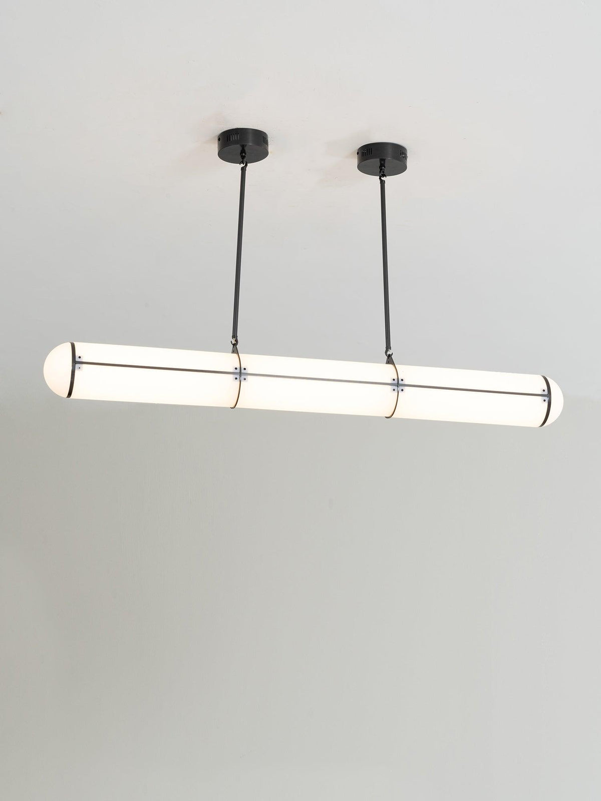 Stereri Linear Pendant Light