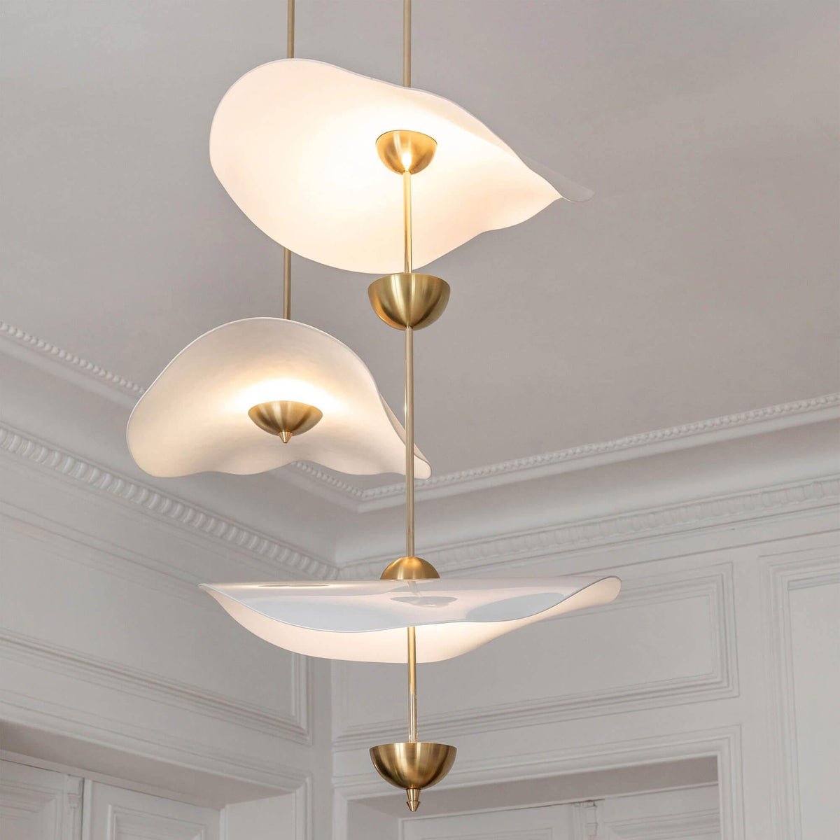 Vatosis Sculptural Pendant Light
