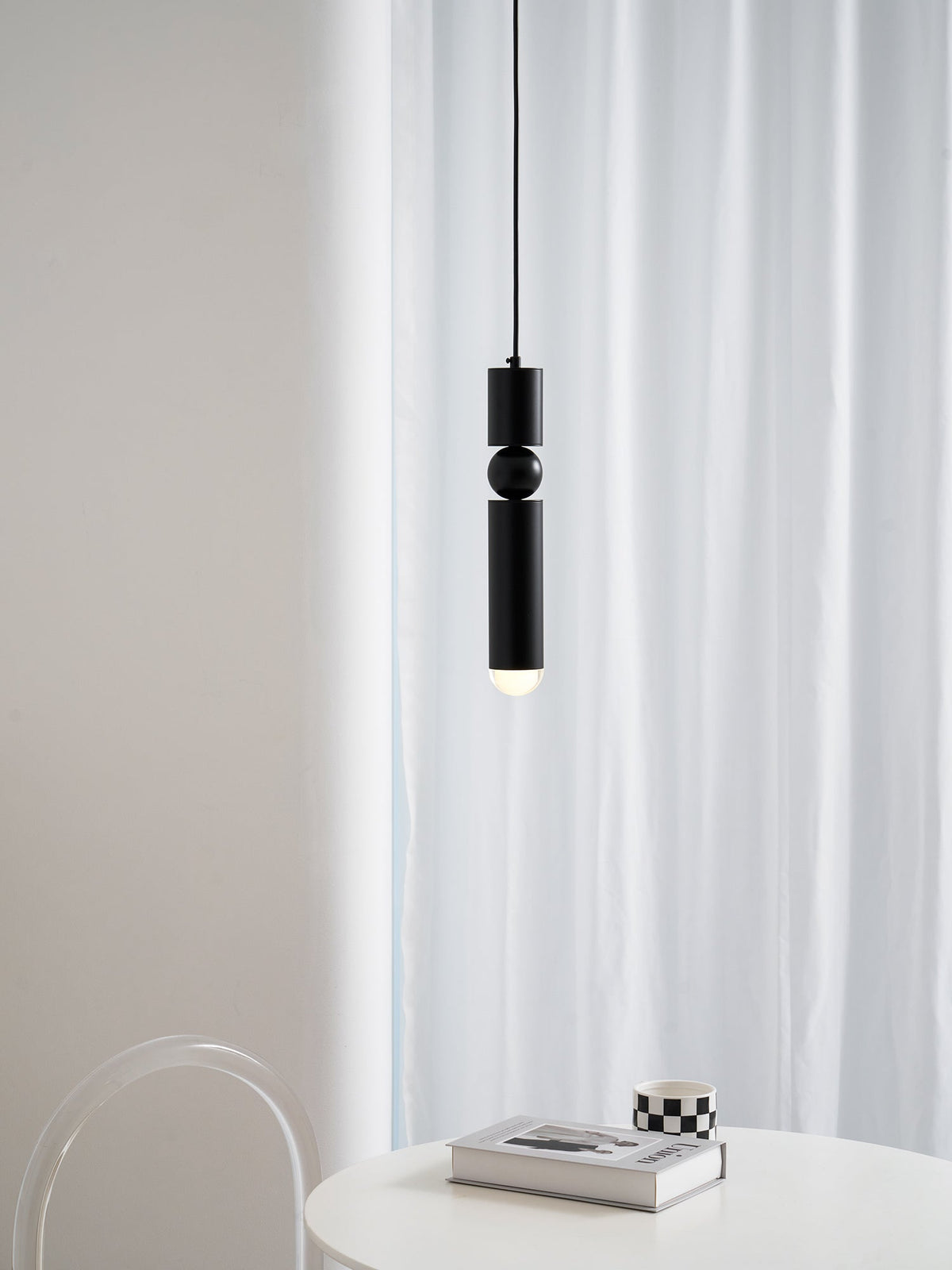 Sakereli Tube Pendant Light