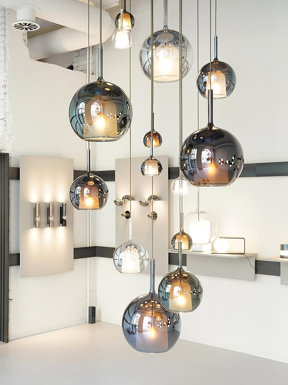 Masto Globe Pendant Light
