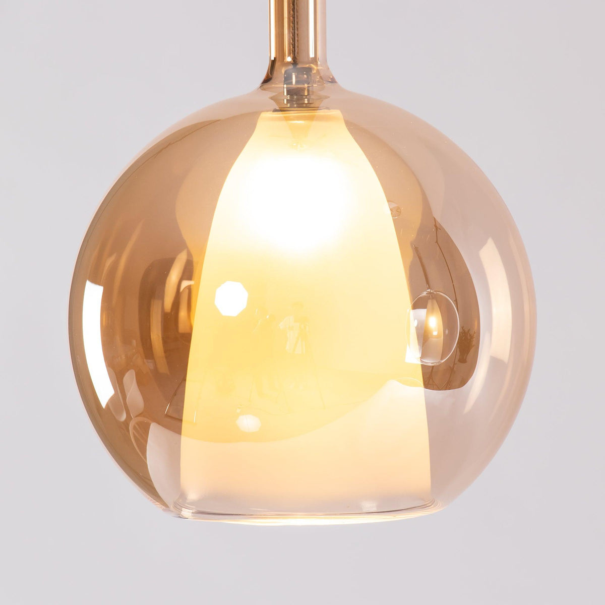 Masto Globe Pendant Light