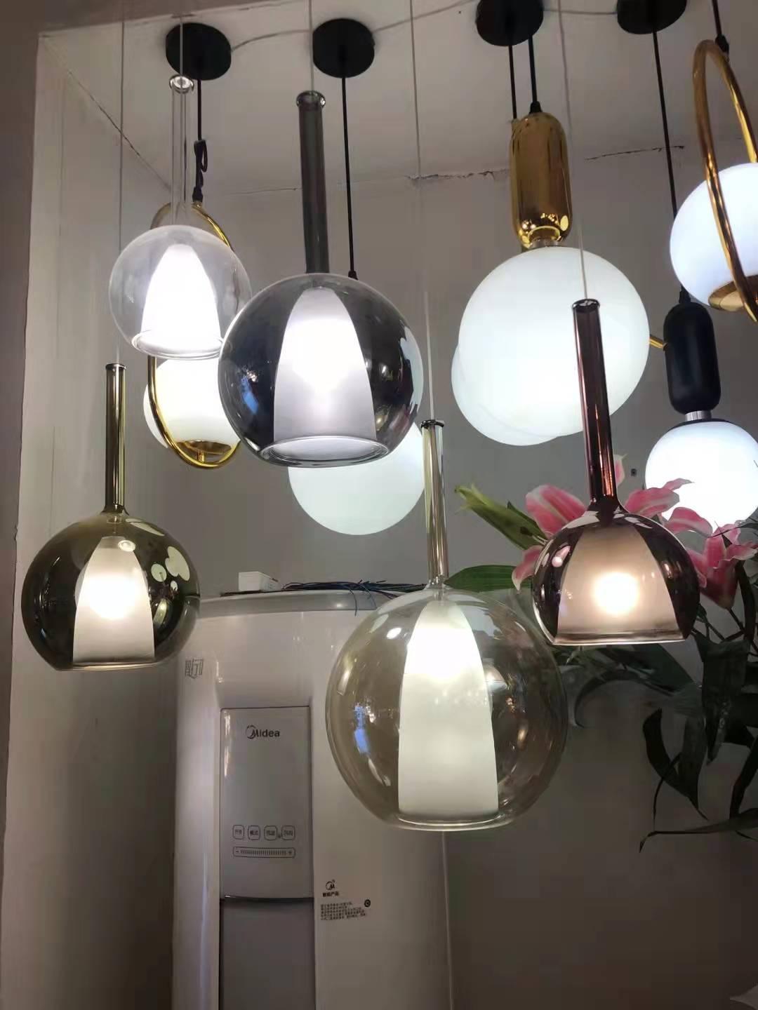 Masto Globe Pendant Light