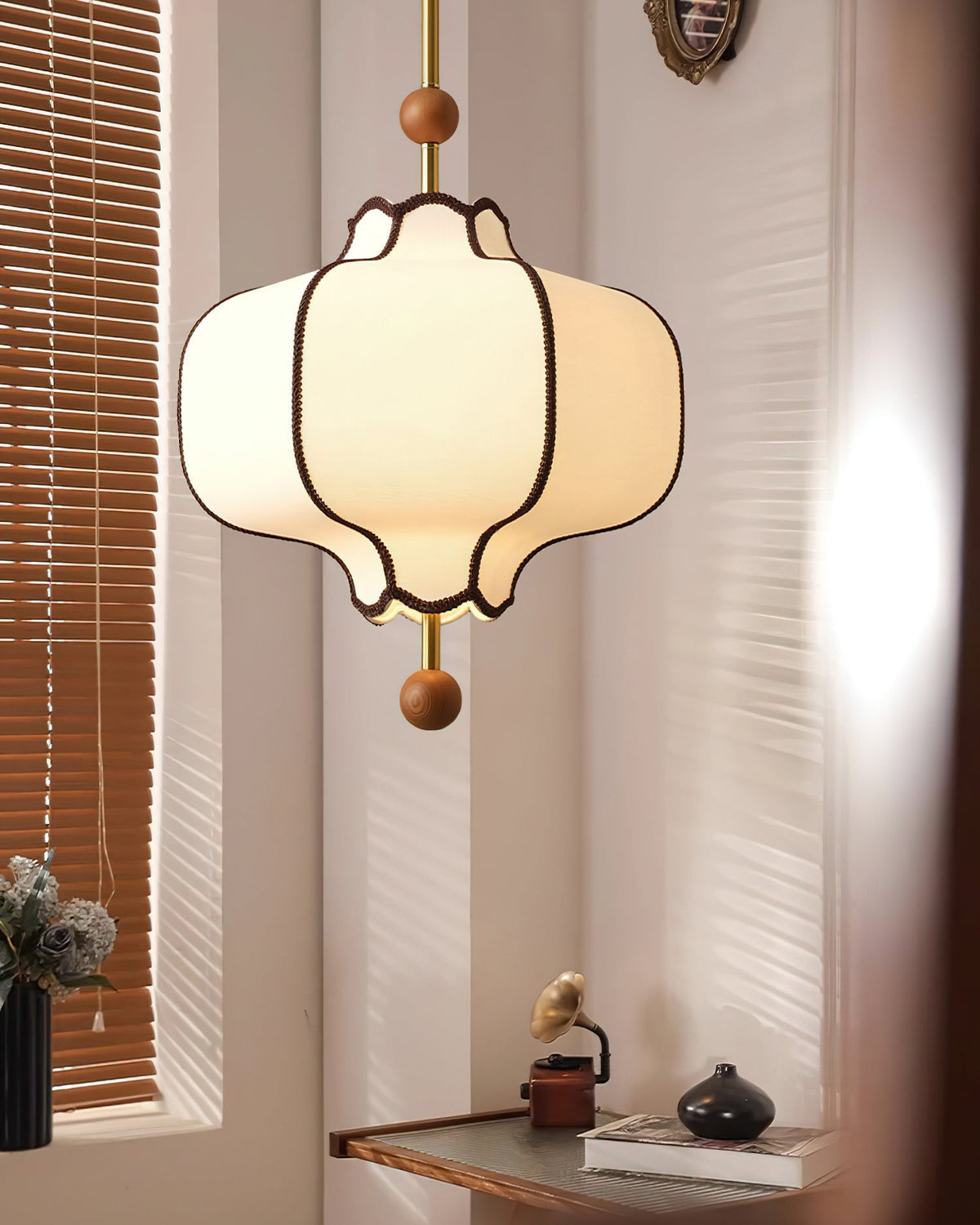 Sotolar Lantern Pendant Light