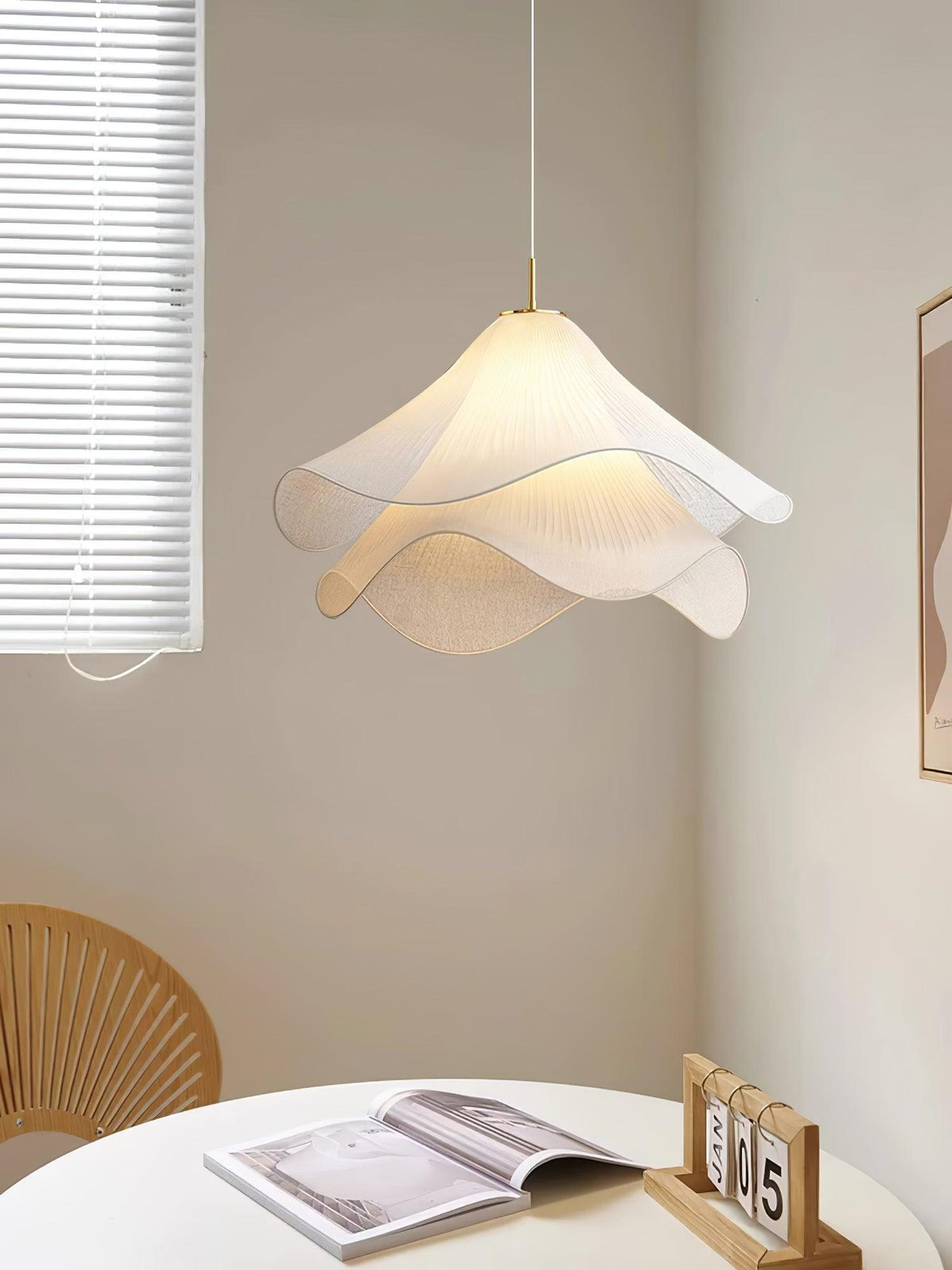 Folenan Floral Pendant Light