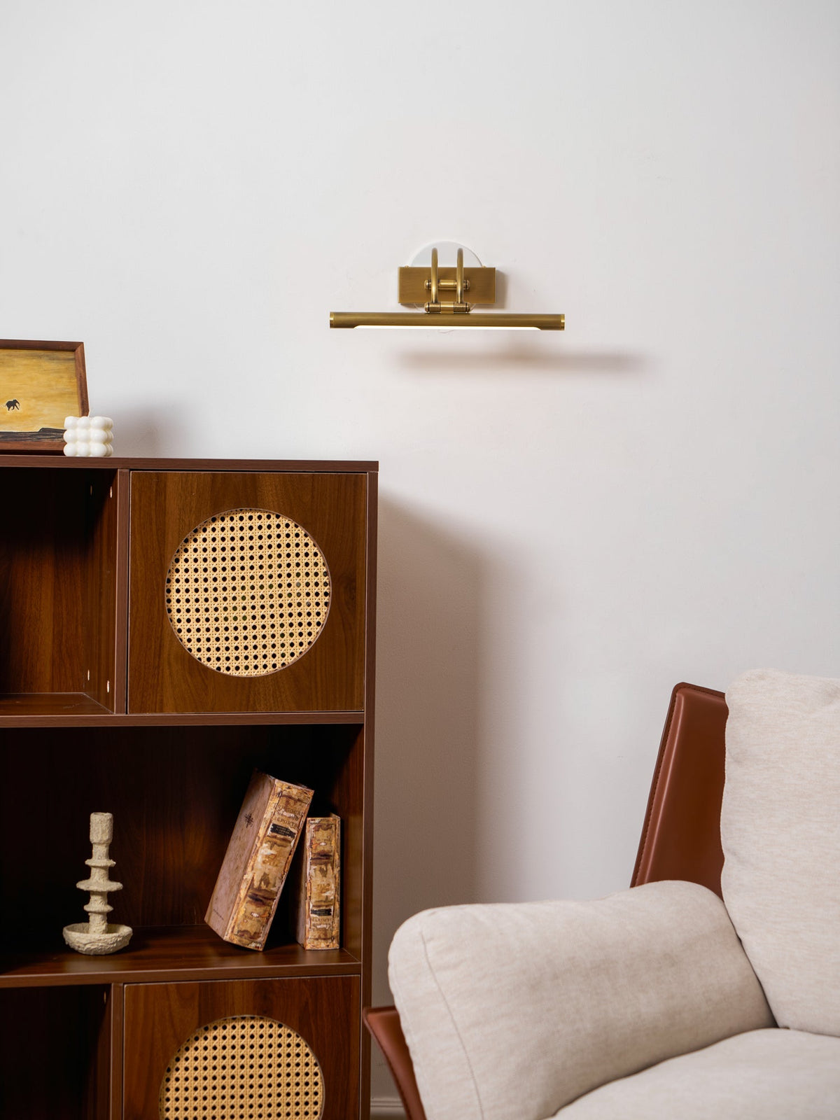 Pisali Linear Wall Light