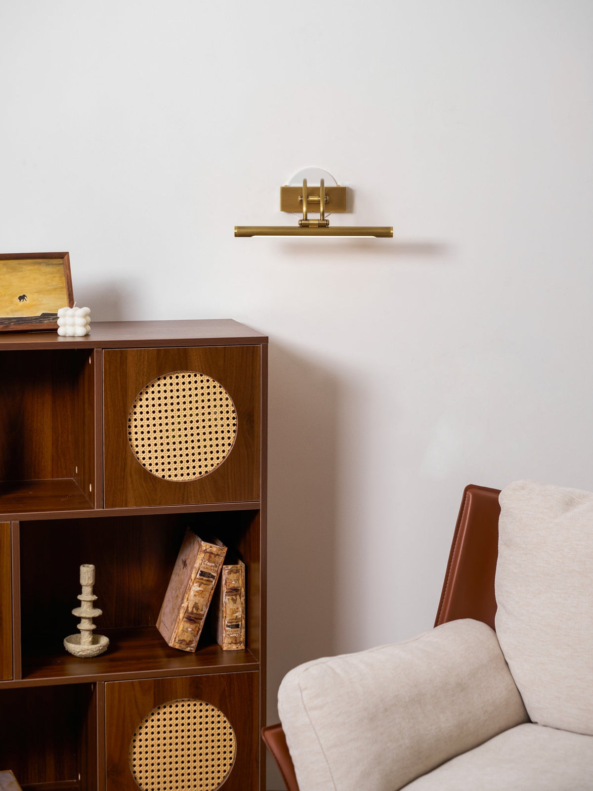 Pisali Linear Wall Light