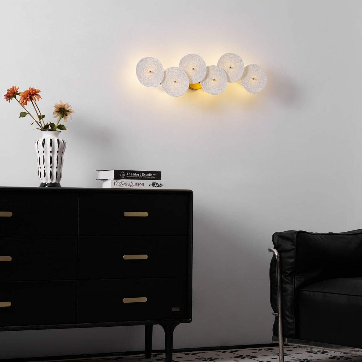 Dralan Lotus Wall Light