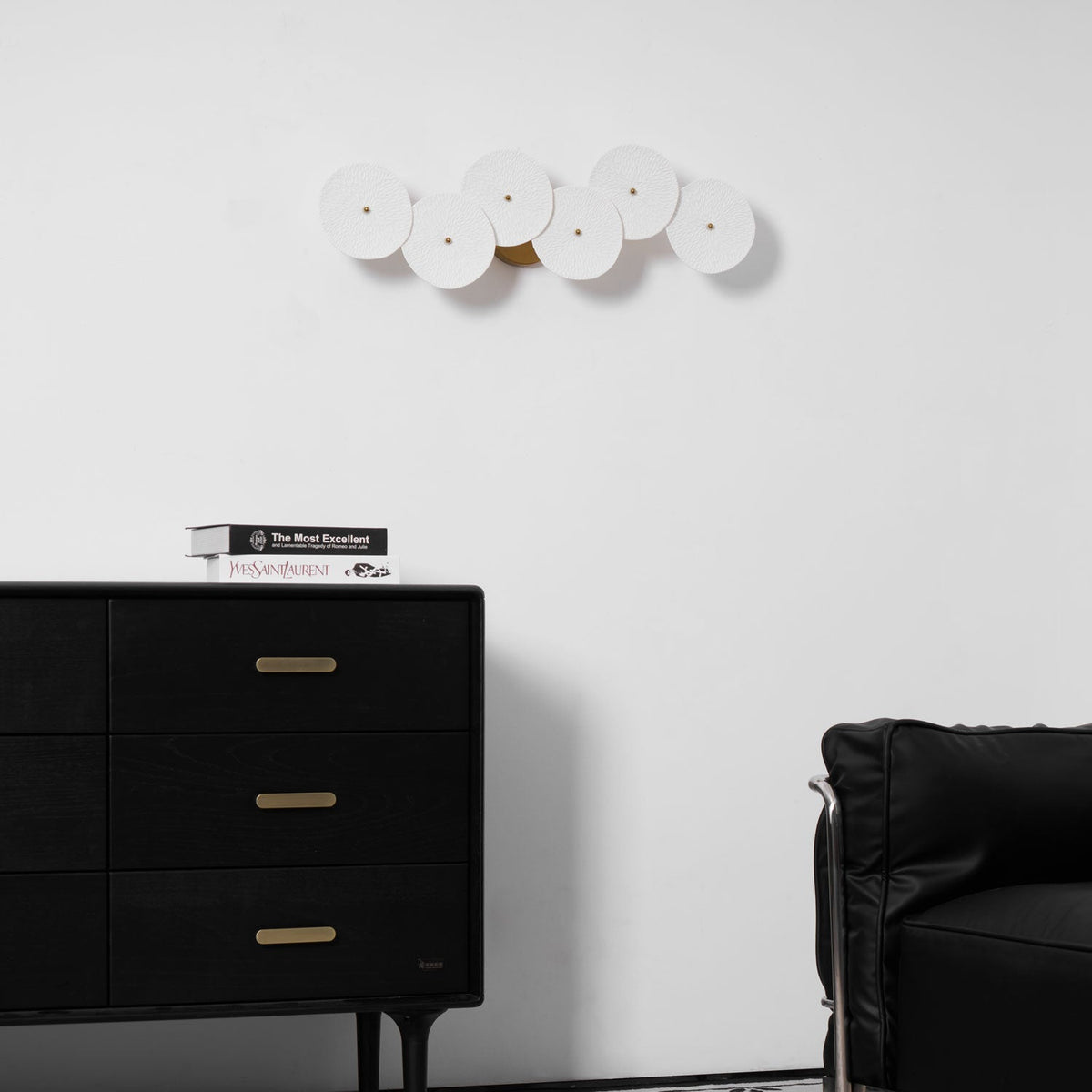 Dralan Lotus Wall Light