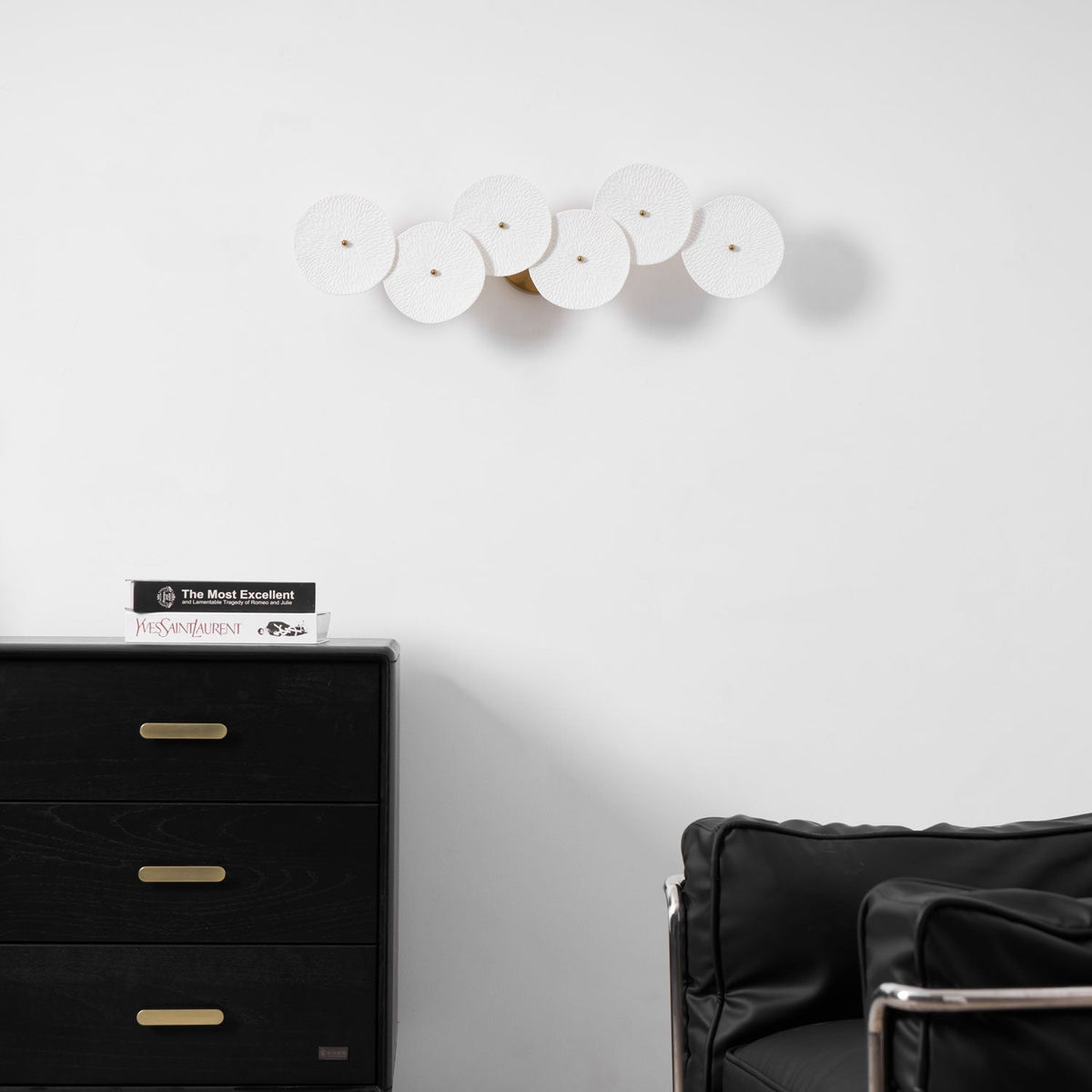 Dralan Lotus Wall Light