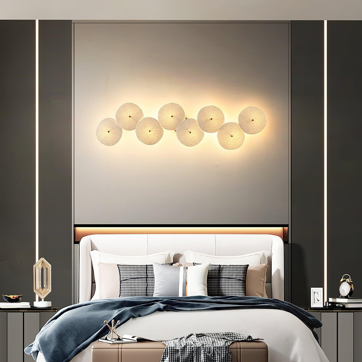 Dralan Lotus Wall Light