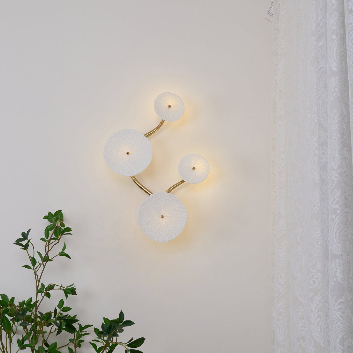 Dralan Lotus Wall Light