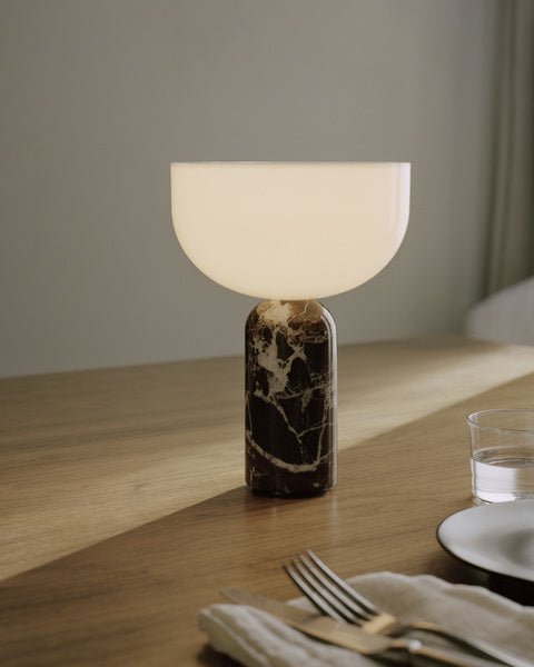 Skusosia Globe Table Lamp