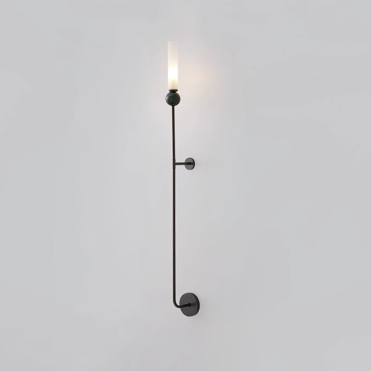 Grolemin Vertical Wall Light