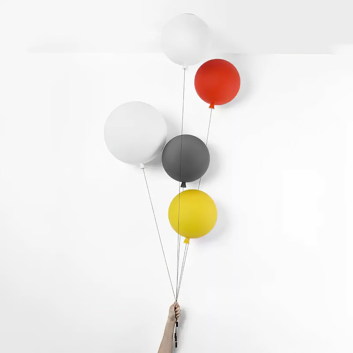 Soskalli Balloon Wall Light