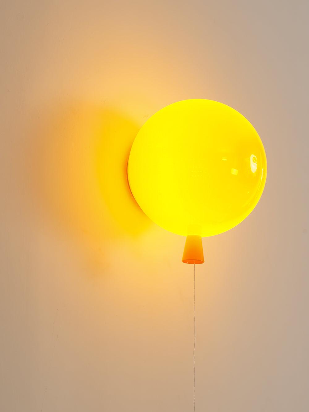 Soskalli Balloon Wall Light