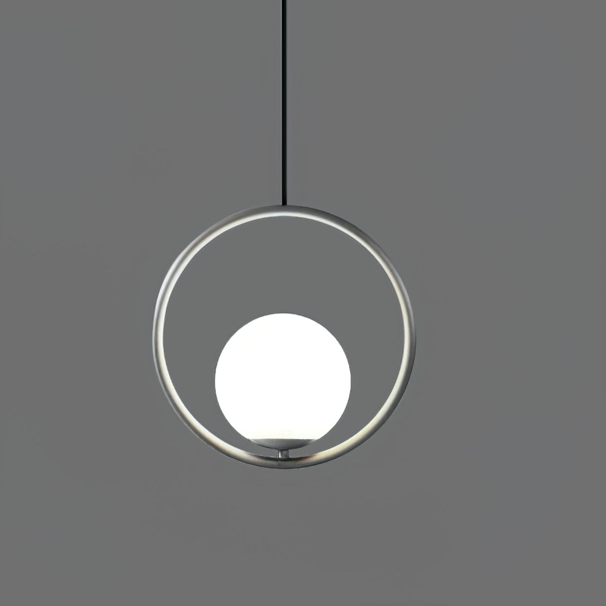 Kilinus Globe Pendant Light