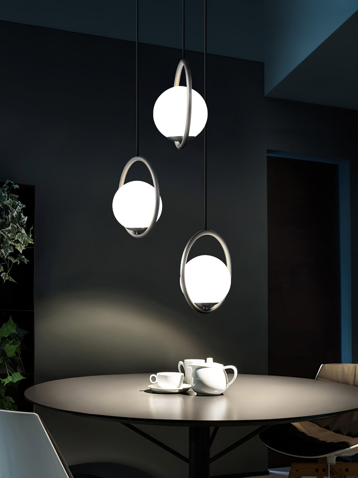 Kilinus Globe Pendant Light