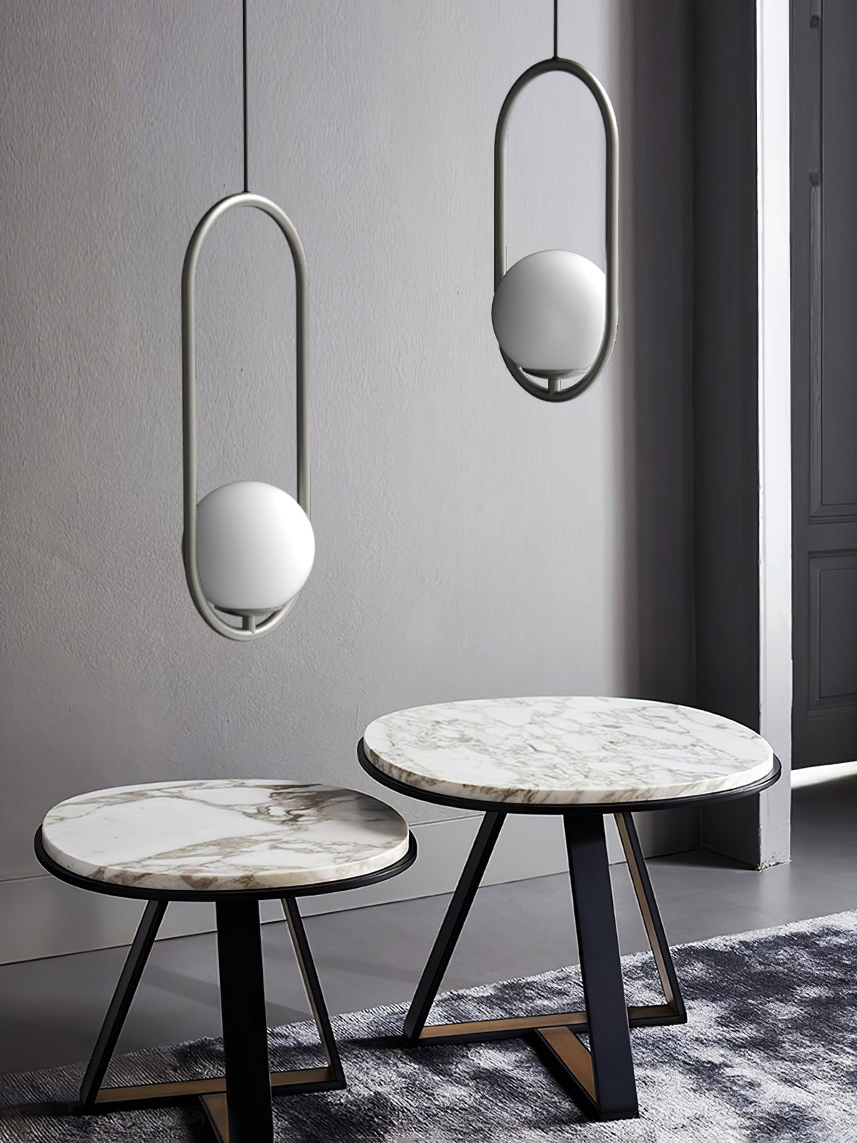 Kilinus Globe Pendant Light