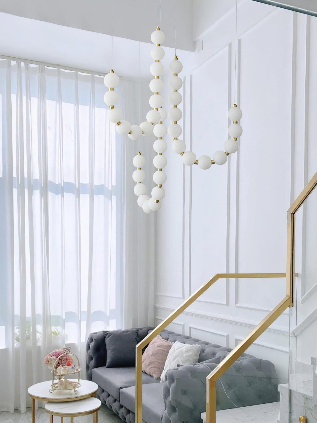 Vunelan Globe Chandelier