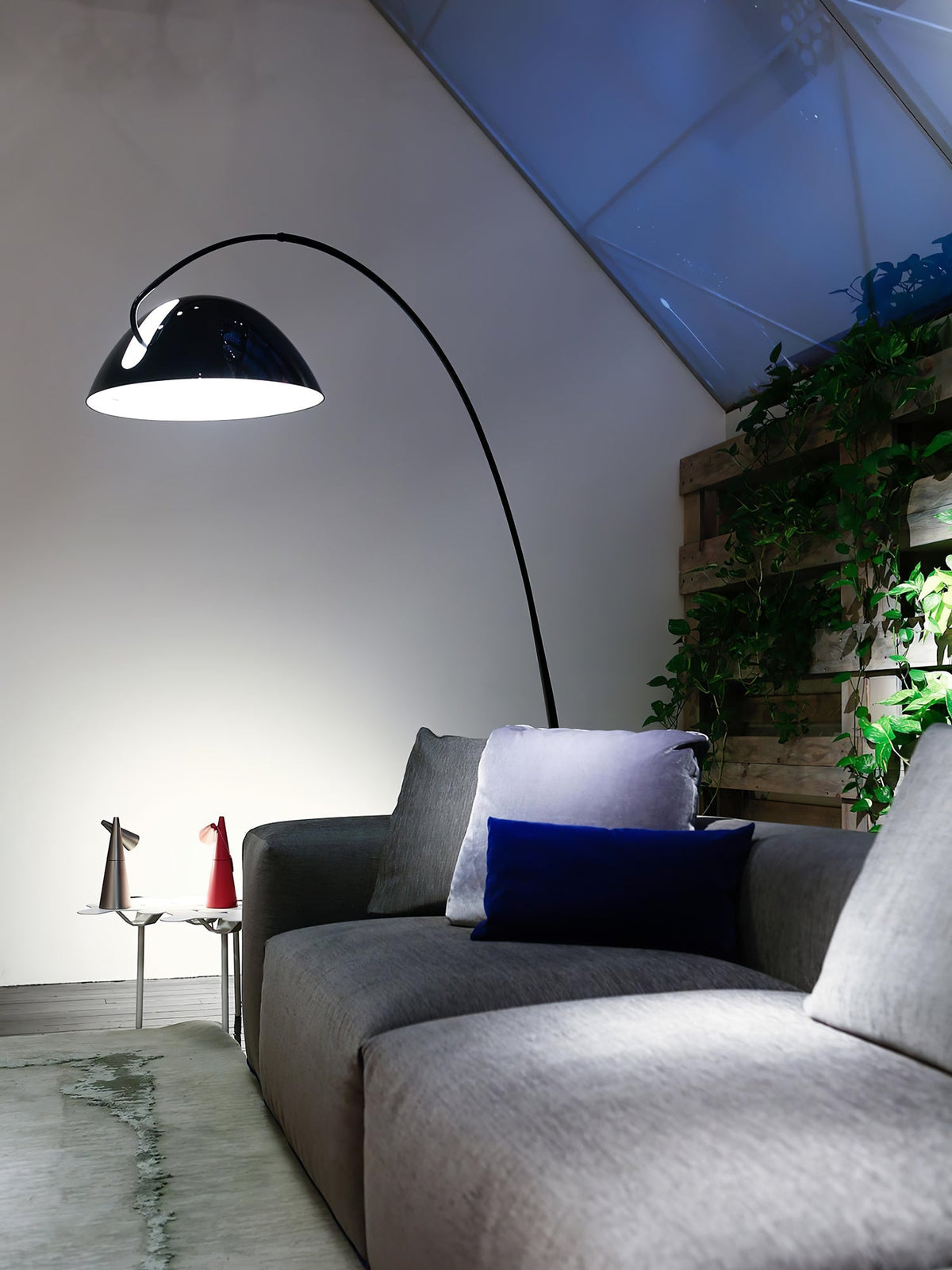Zedo Arc Floor Lamp