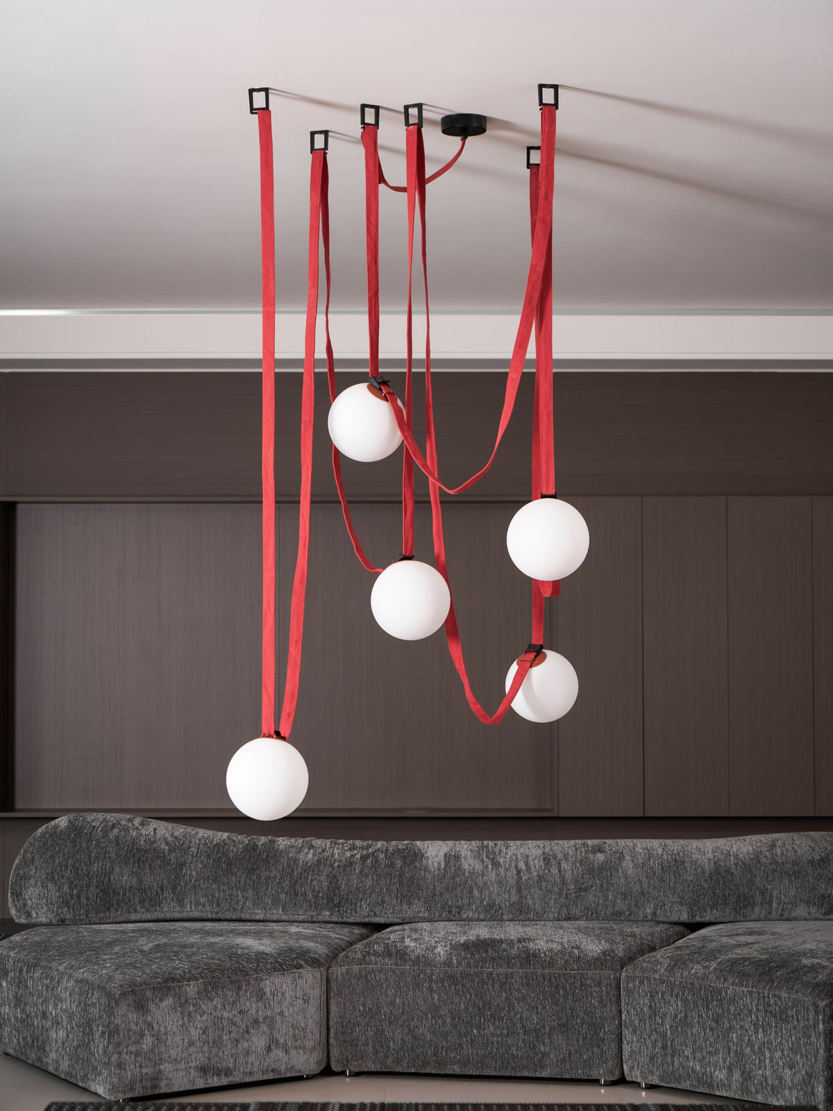 Herro Globe Pendant Light