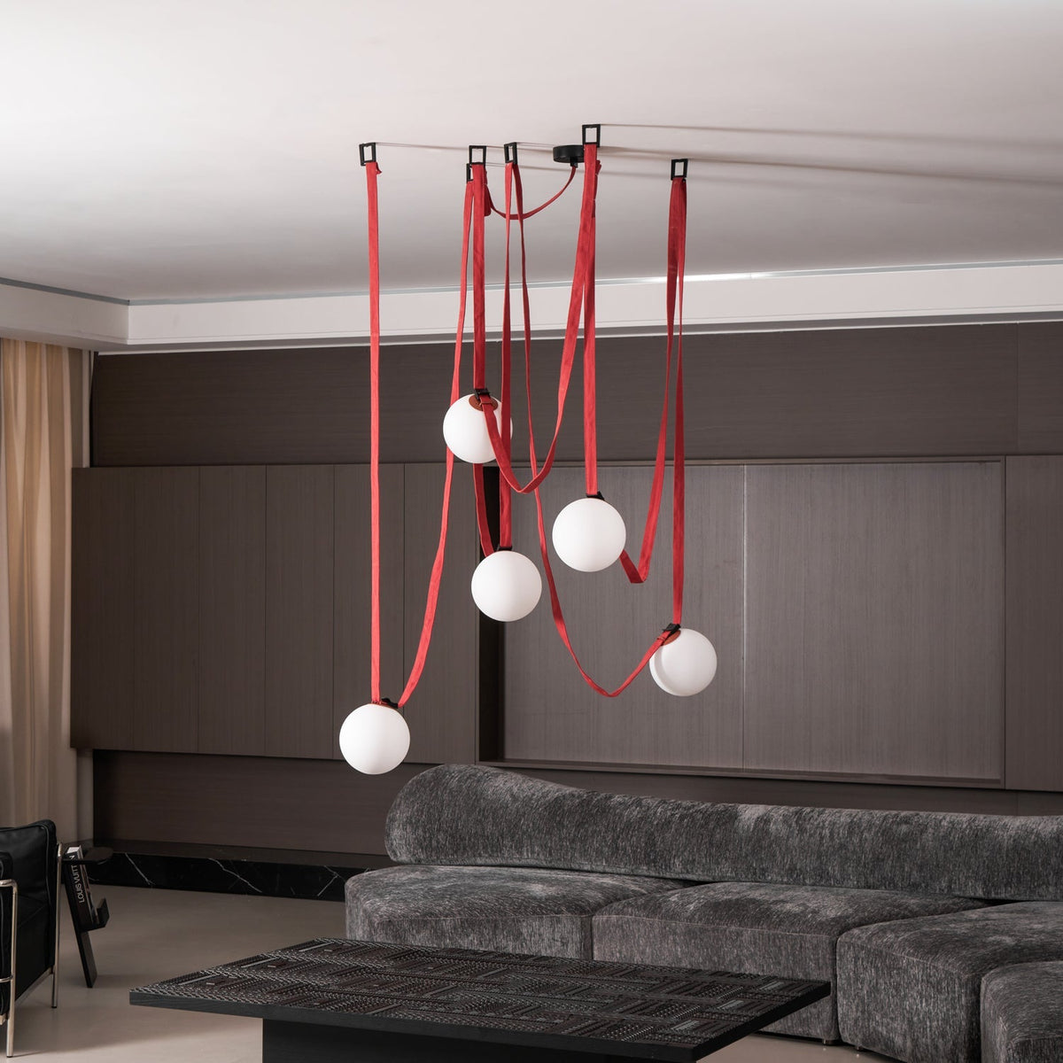 Herro Globe Pendant Light