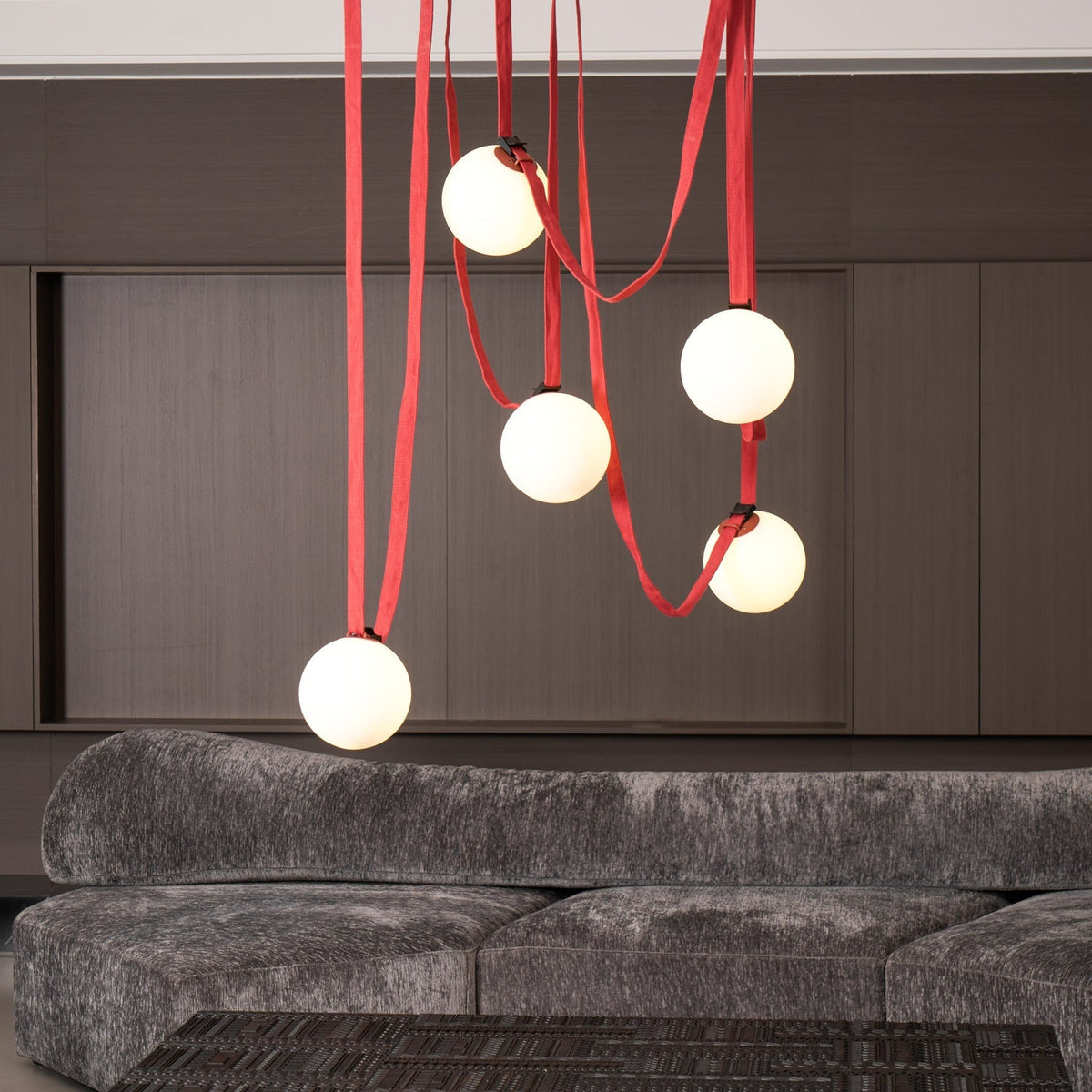 Herro Globe Pendant Light