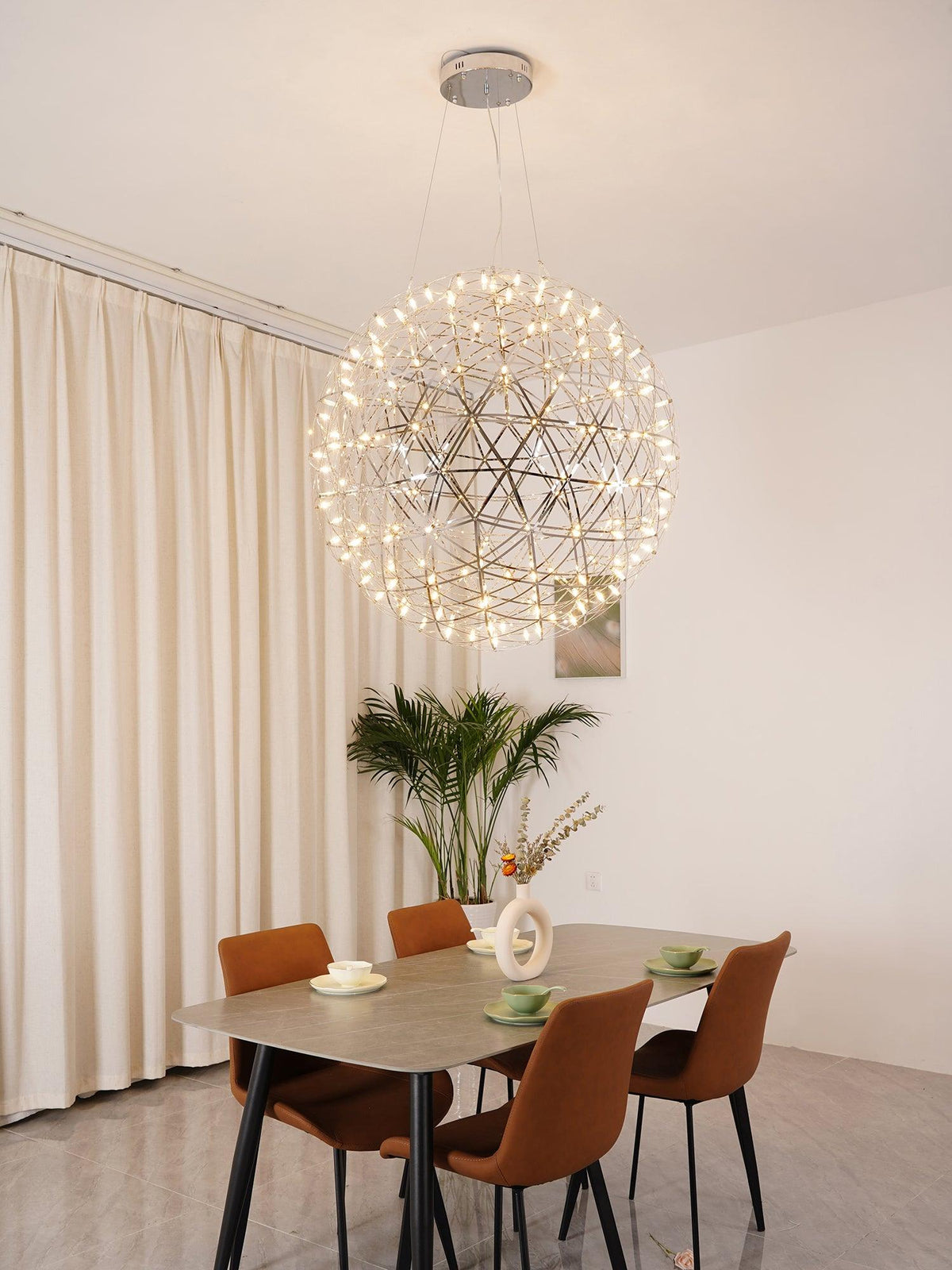 Risseri Globe Pendant Light