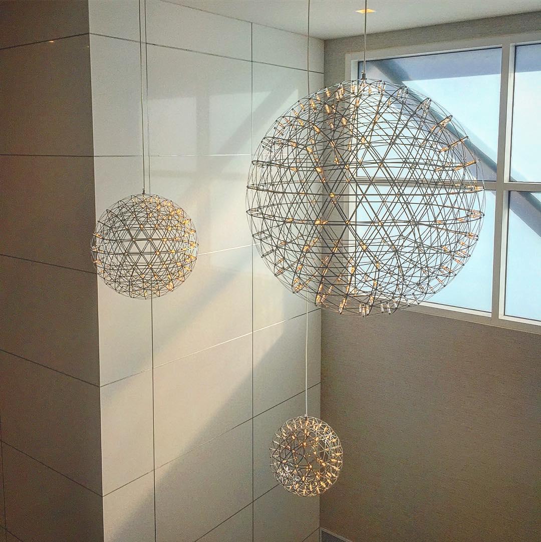 Risseri Globe Pendant Light