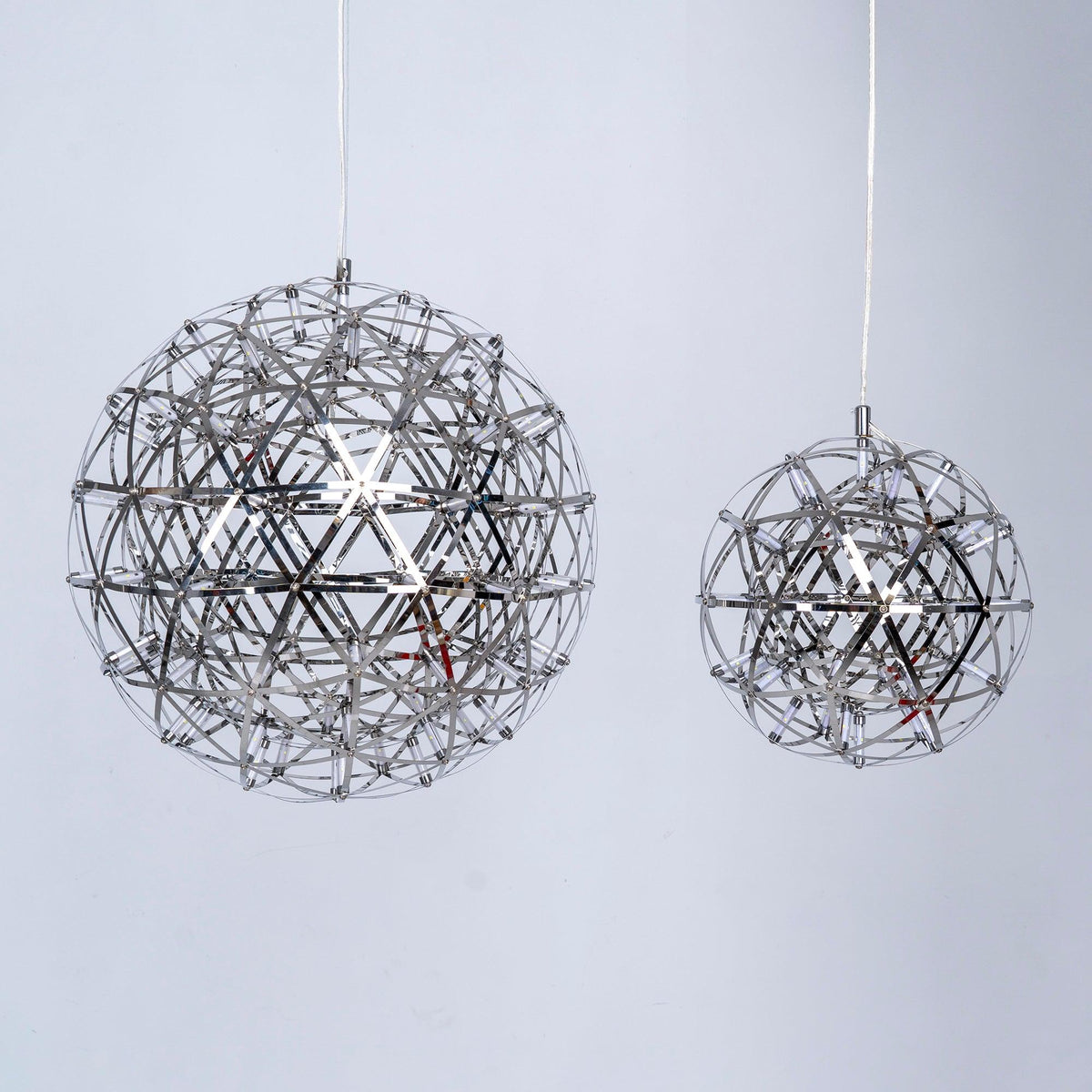 Risseri Globe Pendant Light