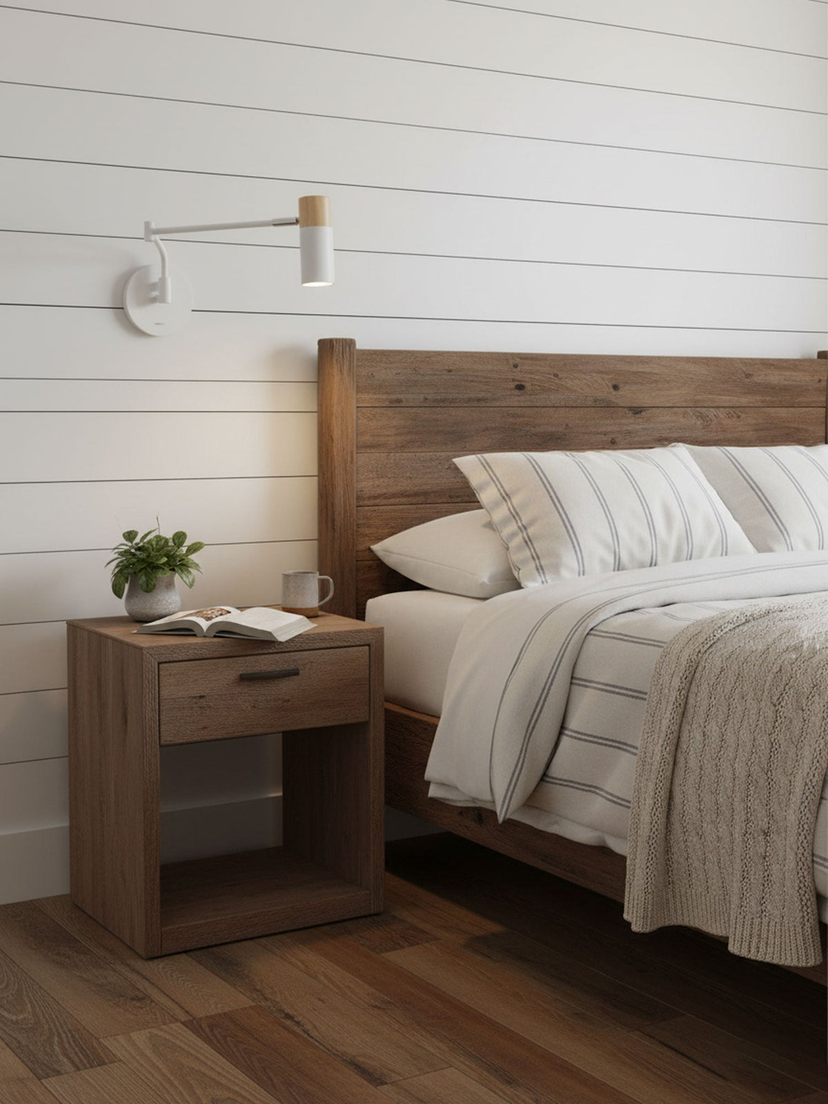 Nirerana Linear Wall Light