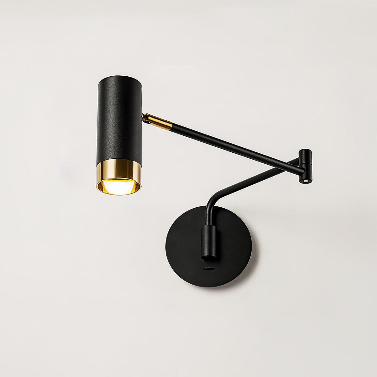 Nirerana Linear Wall Light