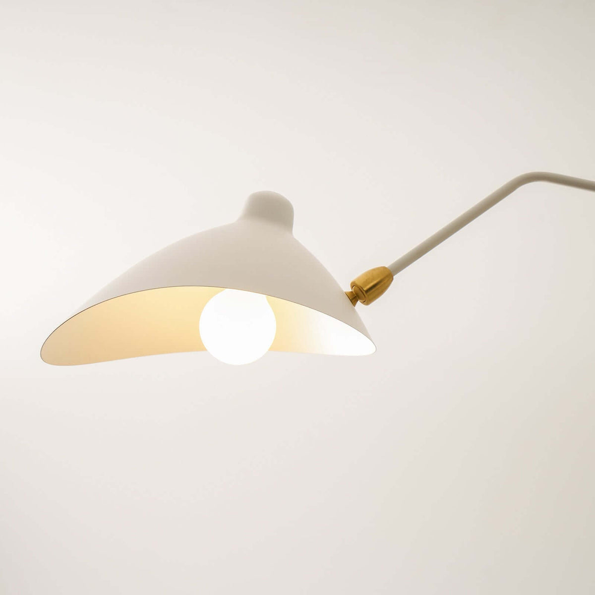 Feko Linear Ceiling Light