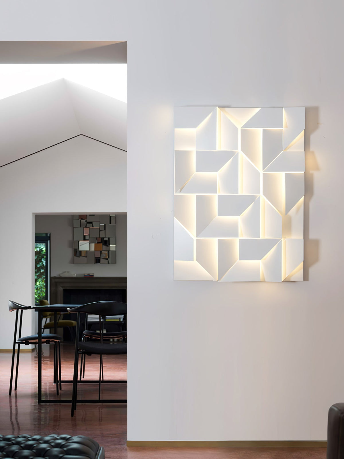 Tinunan Geometric Wall Light