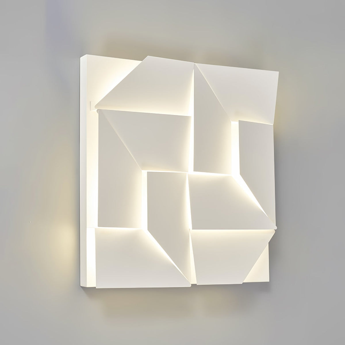 Tinunan Geometric Wall Light