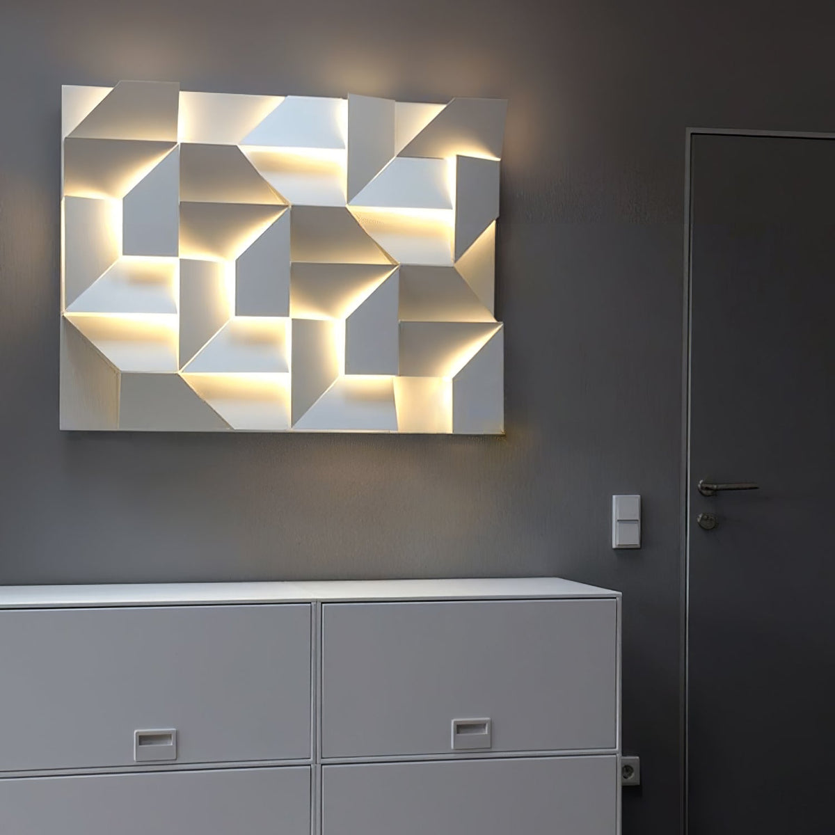 Tinunan Geometric Wall Light
