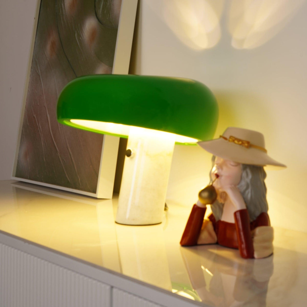 Stoskeni Table Lamp