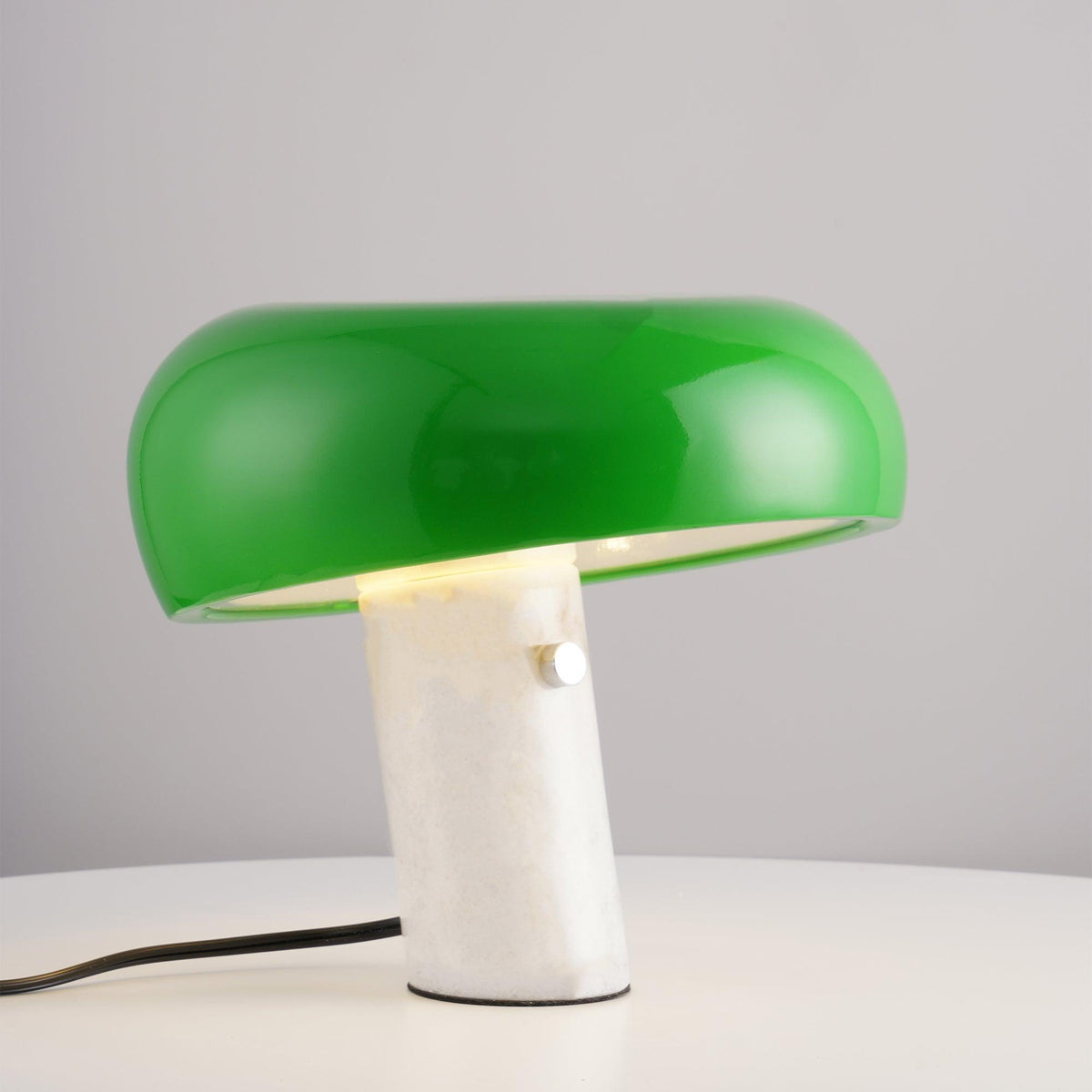 Stoskeni Table Lamp