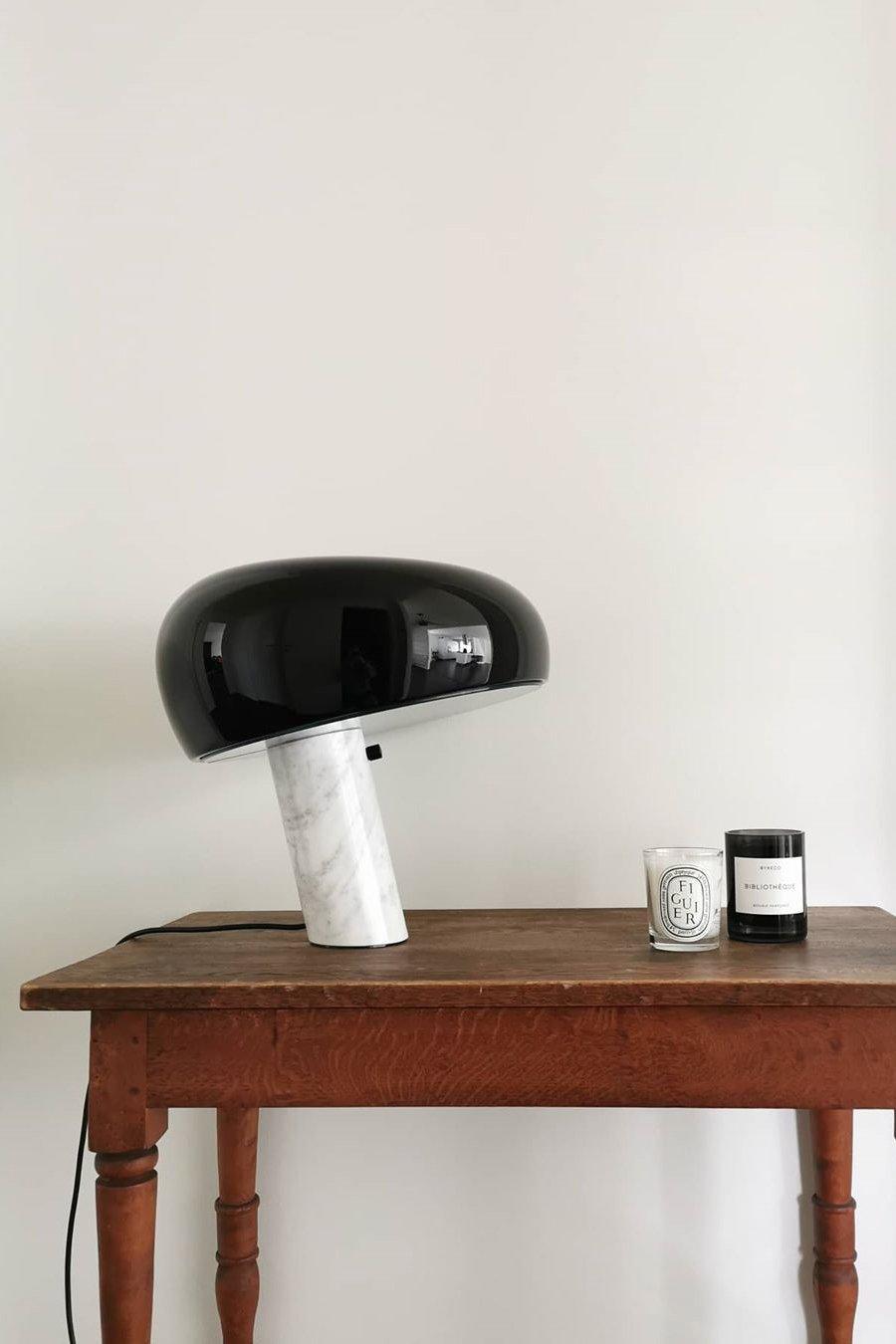 Stoskeni Table Lamp