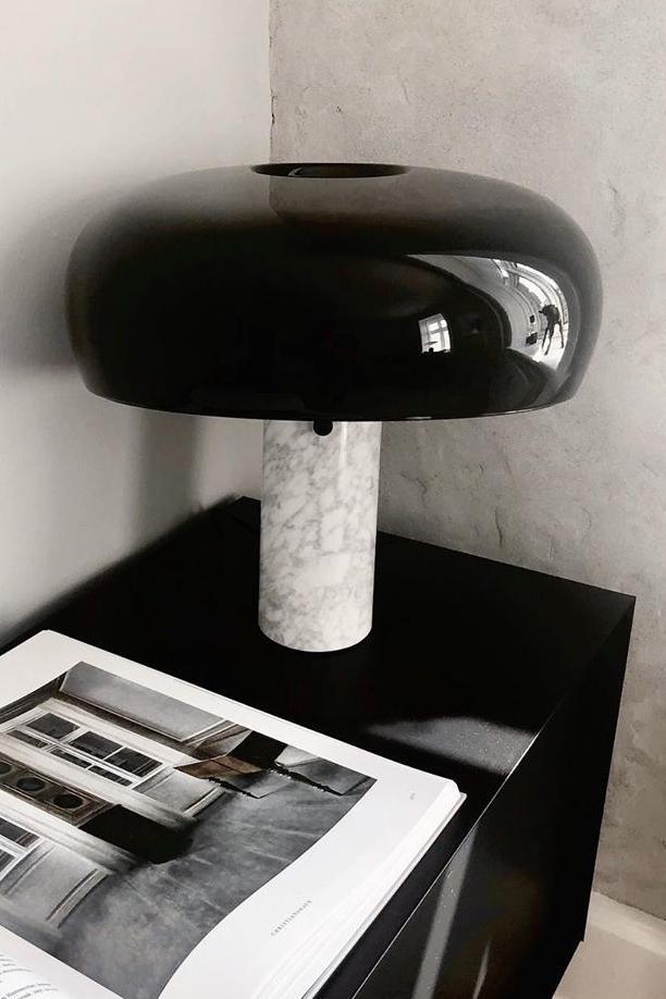 Stoskeni Table Lamp