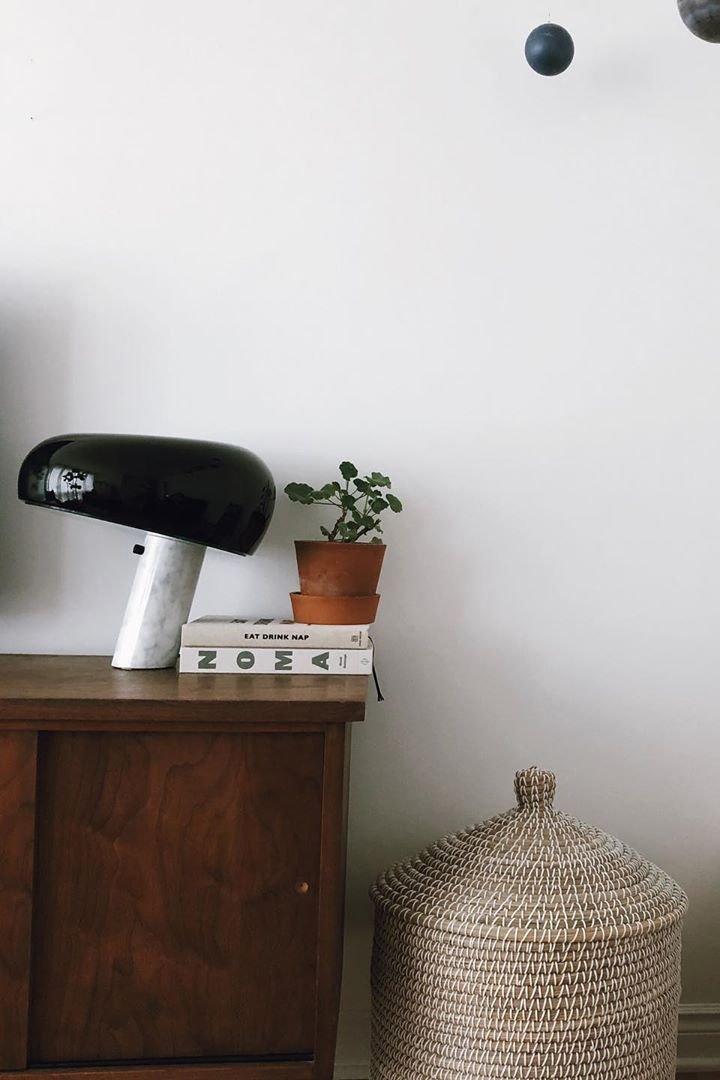Stoskeni Table Lamp